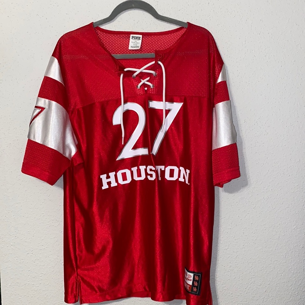 Oversized University of Houston woman’s jersey
